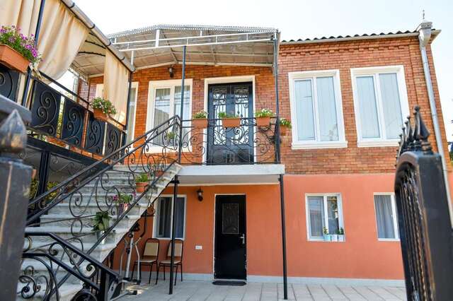 Отель Guest House Mizandari Кутаиси-4